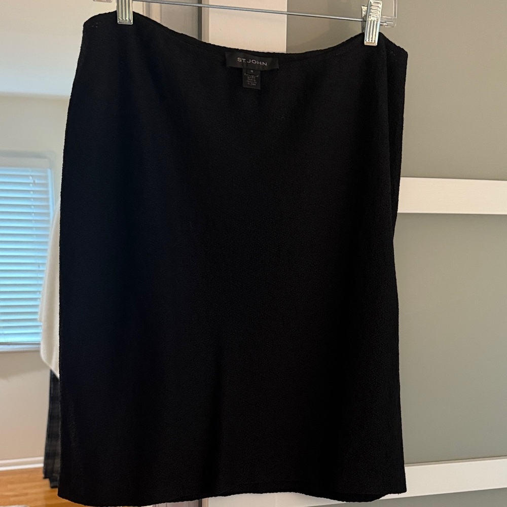 St. John Classic Black Pencil Skirt size 10